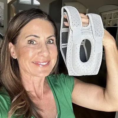 Nooro Knee Stabilizer customer -Reem K. Texas, USA